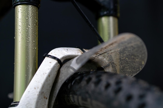 Opona rowerowa ile bar powinna mieć na różnych trasach?